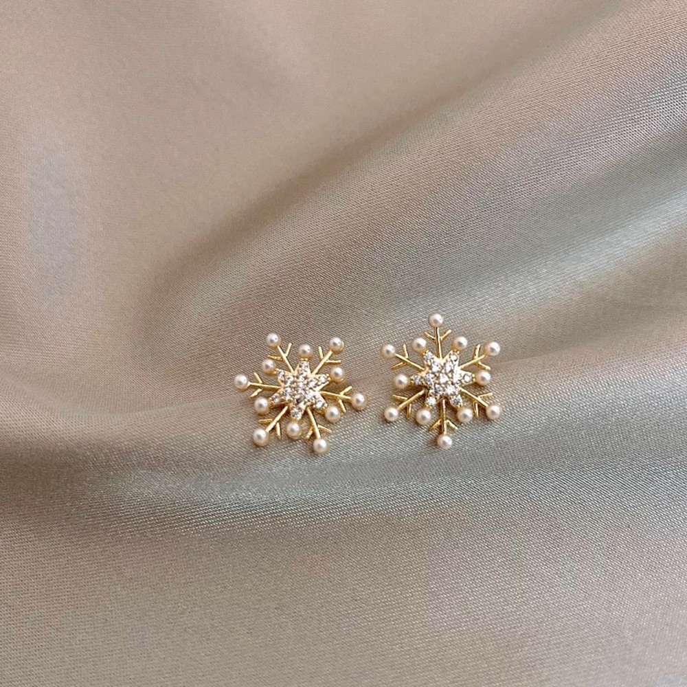 Pearl Snowflake Diamond Stud Gold Dainty Luxury Winter Christmas Mini Earrings - Picture 2 of 4